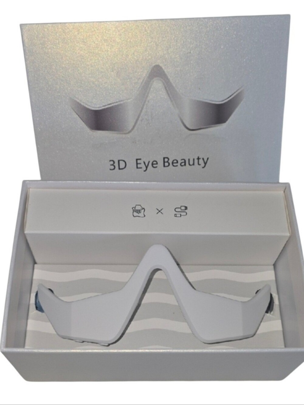 White 3D Eye Mask w/ Red Light Therapy and Microcurrent Massager ~ NIB
